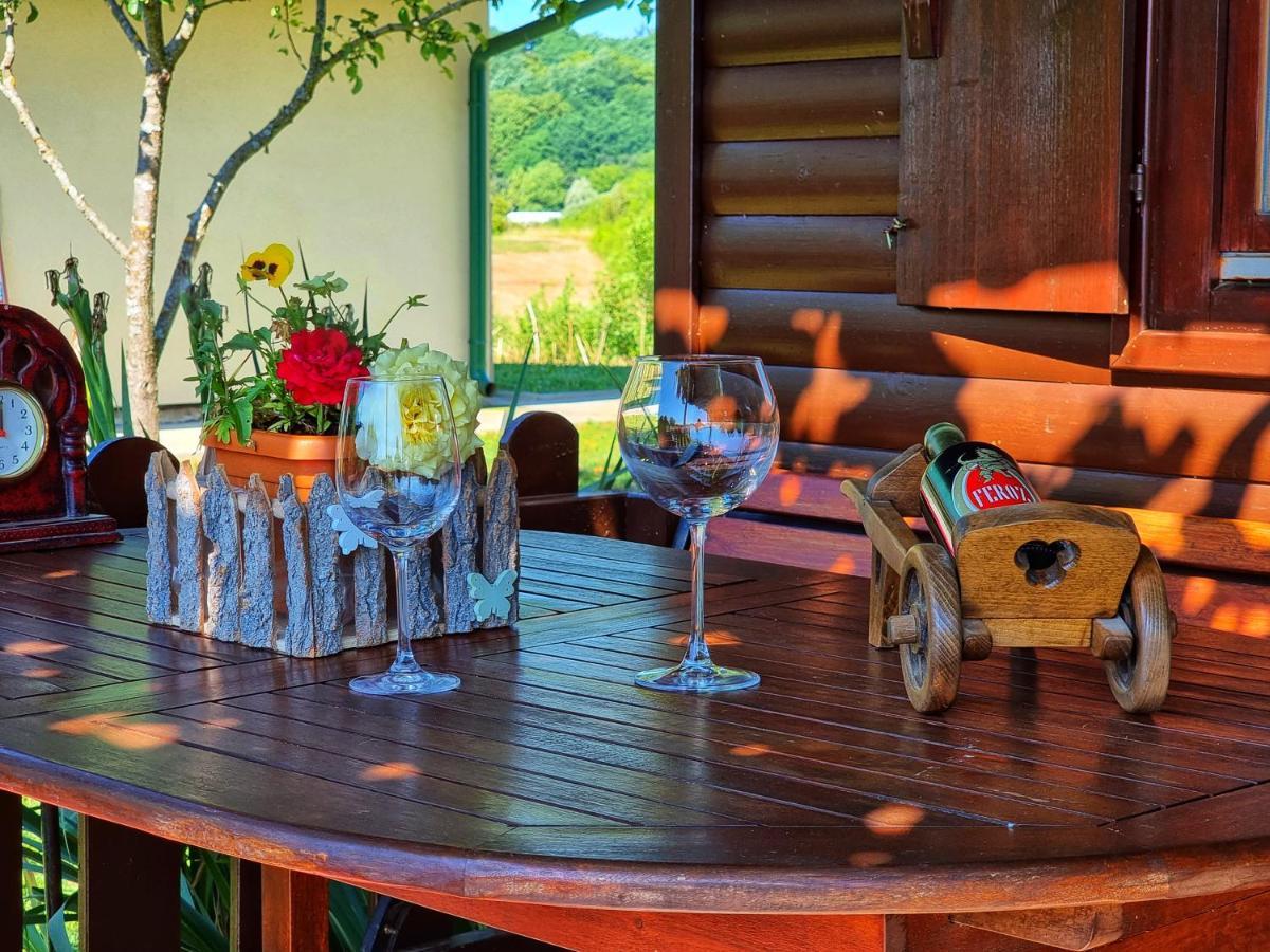 Galovic-Selo Guesthouse Mreznica- Mreznicka Idila Resort מראה חיצוני תמונה