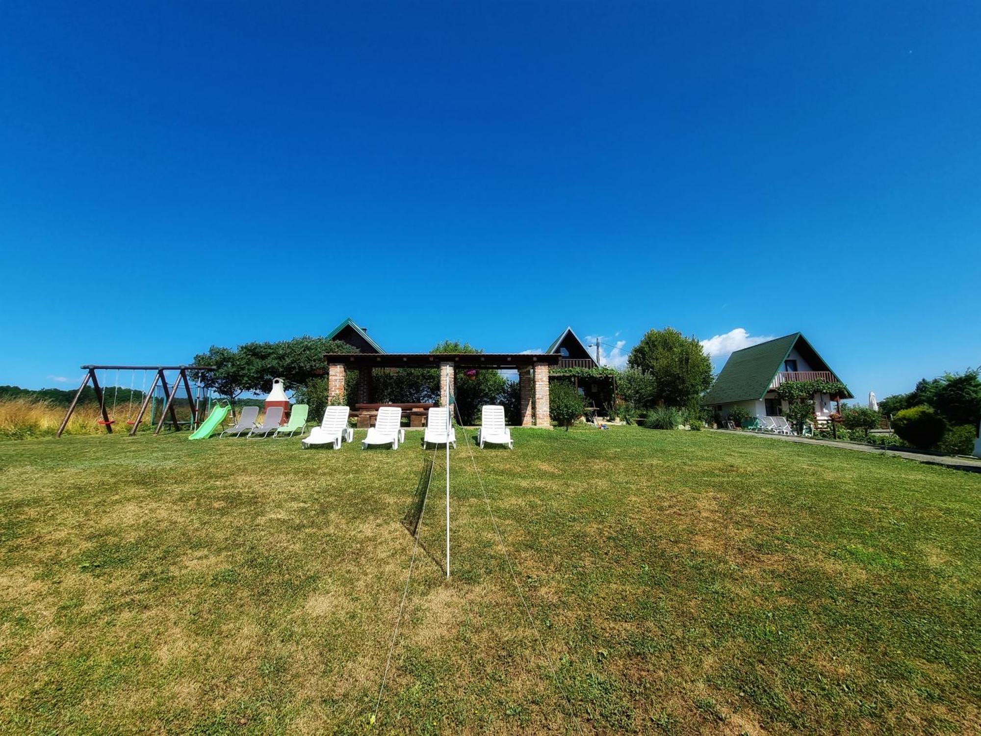 Galovic-Selo Guesthouse Mreznica- Mreznicka Idila Resort מראה חיצוני תמונה