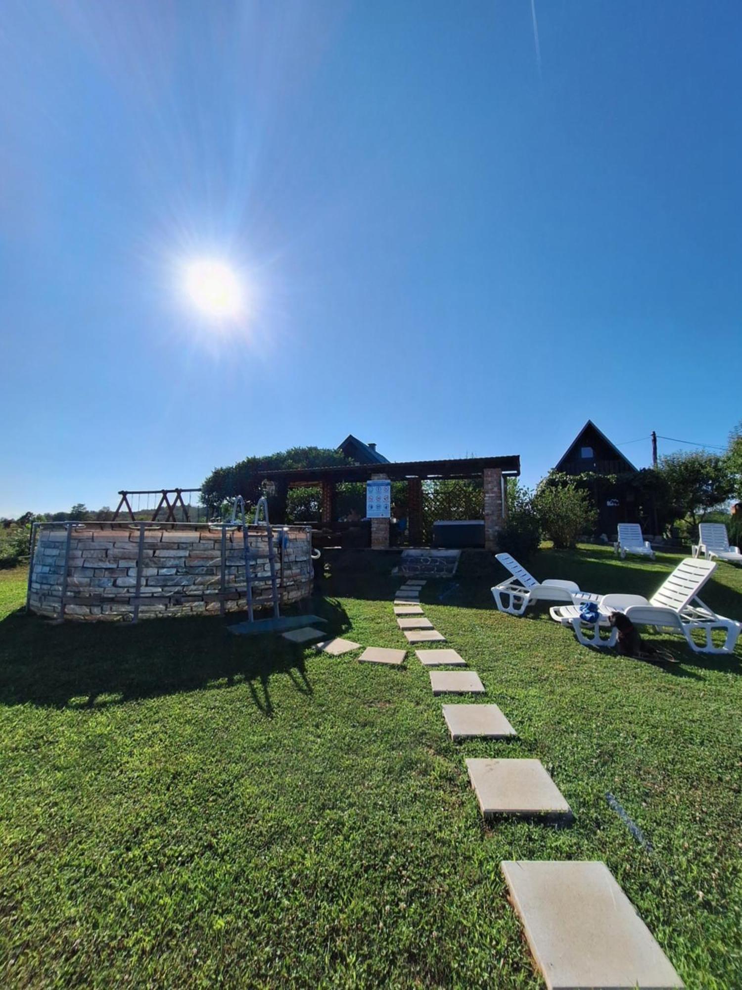 Galovic-Selo Guesthouse Mreznica- Mreznicka Idila Resort מראה חיצוני תמונה